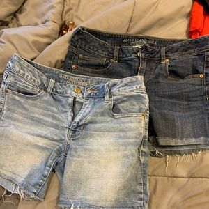 2 Women’s American Eagle Shorts